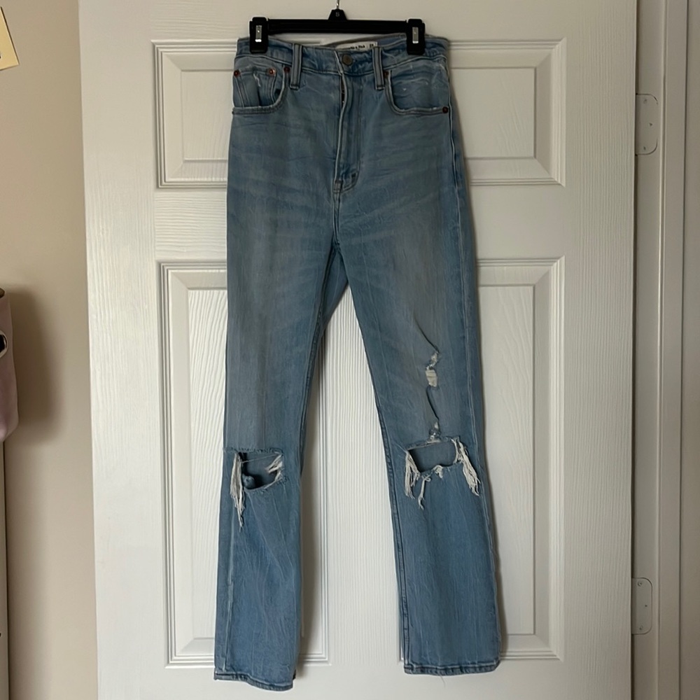 Abercrombie & Fitch Ankle Straight Ultra High Rise Jeans